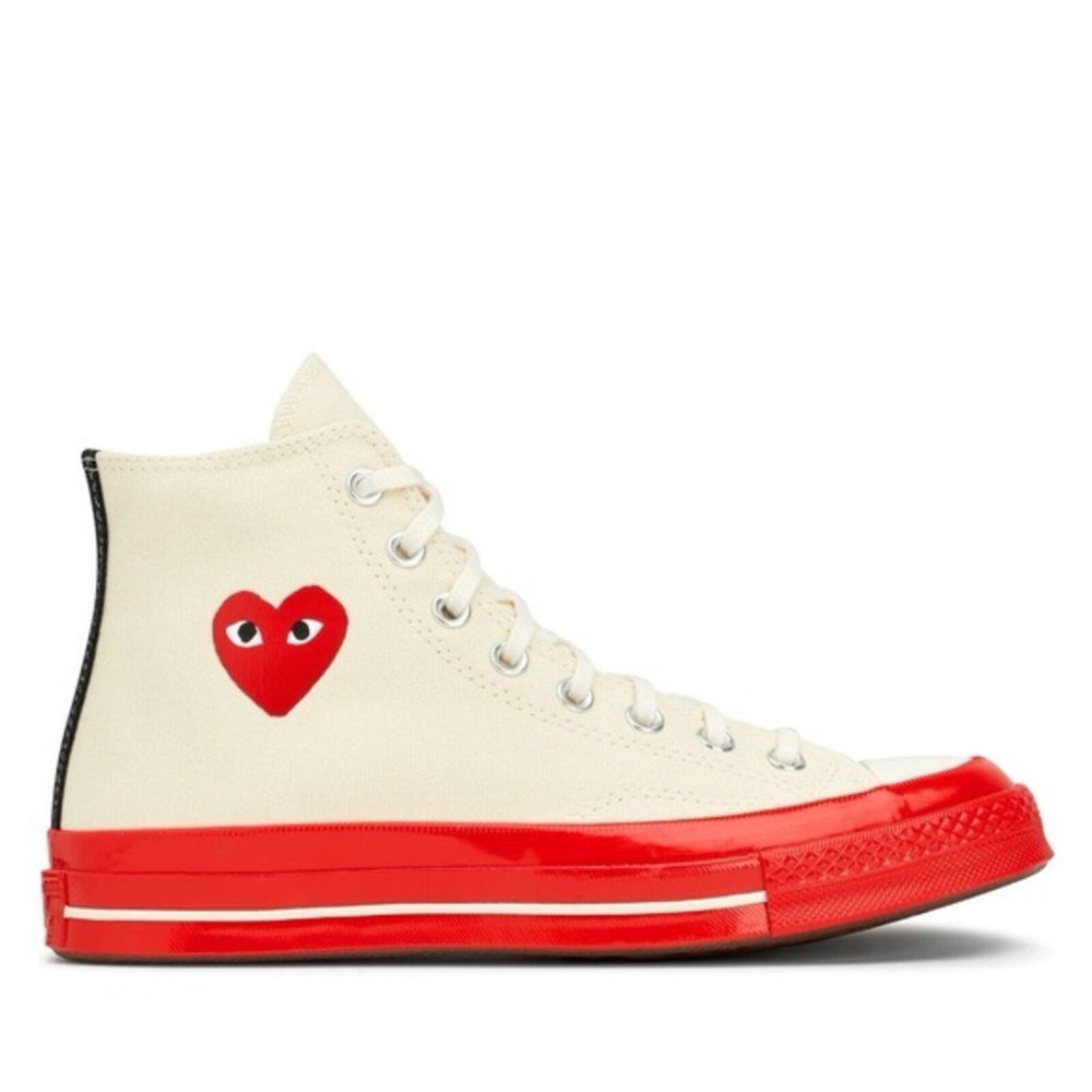Sneakers with Red Heart Design - Picture 5 of 12